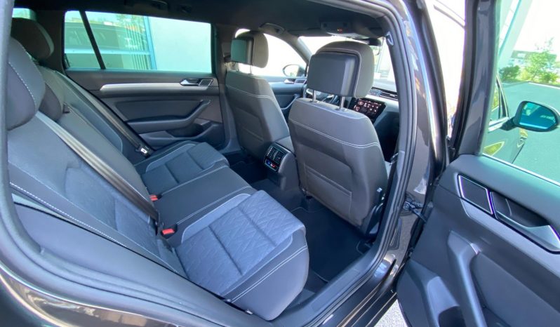 
								Volkswagen Passat Variant 2.0 TDI SCR DSG Business MATRIX*VIRTU*ACC+*Line*R-KAMERA voll									