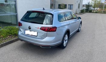 
									Volkswagen Passat Variant Alltrack 4Motion DSG MATRIX*ACC+*VIRTU*AHK*R-Kam voll								
