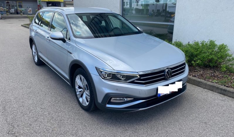 
								Volkswagen Passat Variant Alltrack 4Motion DSG MATRIX*ACC+*VIRTU*AHK*R-Kam voll									