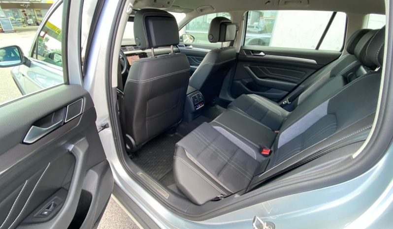 
								Volkswagen Passat Variant Alltrack 4Motion DSG MATRIX*ACC+*VIRTU*AHK*R-Kam voll									