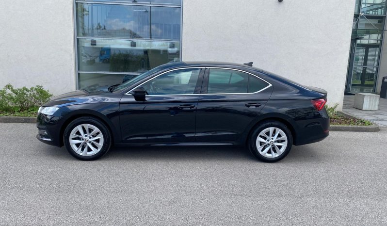 Skoda Octavia Limousine Style 2.0 TDI DSG MATRIX∗HUD∗ACC∗LINE*R-Kamera