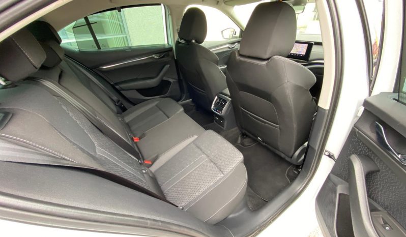 
								Skoda Octavia Limousine Style 2.0 TDI DSG MATRIX∗HUD∗ACC∗LINE voll									