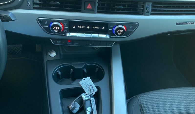 
								Audi A4 Lim. 40 TDI quattro MATRIX*VIRTU*R-Kamera* voll									