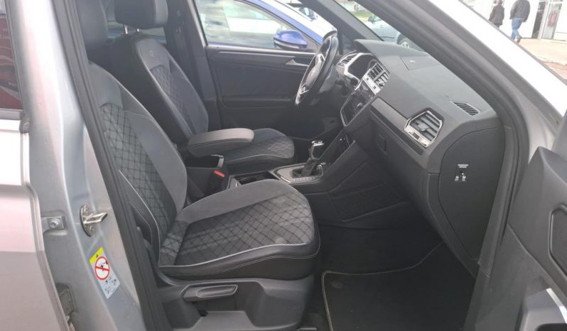 
								Volkswagen Tiguan R Line 2.0 TDI DSG MATRIX*R-KAM*ACC+*Key-Go*Line*AHK voll									