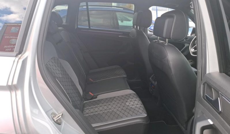 
								Volkswagen Tiguan R Line 2.0 TDI DSG MATRIX*R-KAM*ACC+*Key-Go*Line*AHK voll									