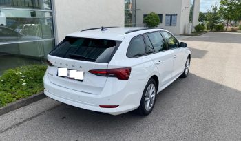 
									Skoda Octavia Combi Tour 2.0 TDI DSG MATRIX*LINE*AHK* voll								