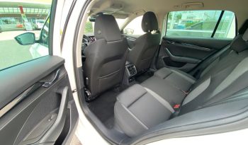 
									Skoda Octavia Combi Tour 2.0 TDI DSG MATRIX*LINE*AHK* voll								