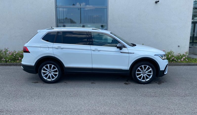 
								Volkswagen Tiguan Allspace Elegance 2.0 TDI DSG 4Motion*MATRIX*VIRTU*ACC+*HUD*StHz voll									