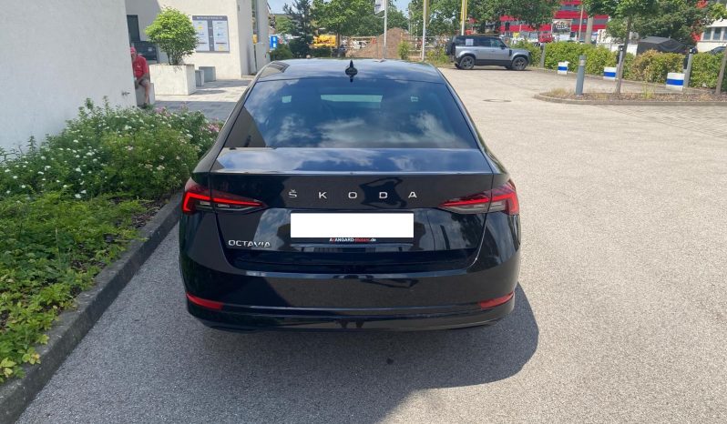 Skoda Octavia Limousine Style 2.0 TDI DSG MATRIX∗HUD∗ACC∗LINE*R-Kamera