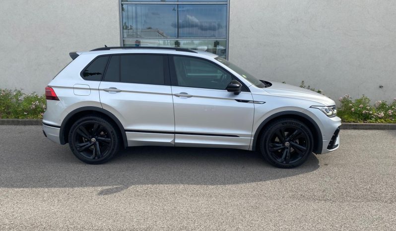 
								Volkswagen Tiguan R Line 2.0 TDI DSG MATRIX*R-KAM*ACC+*Key-Go*Line*AHK voll									