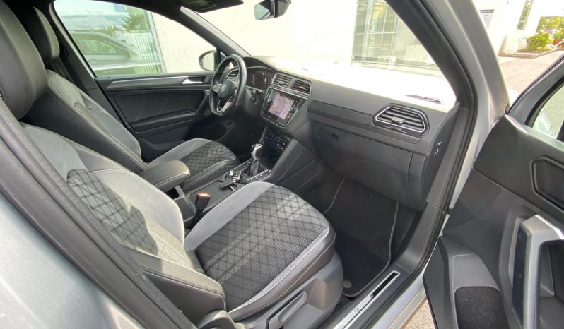 
								Volkswagen Tiguan R Line 2.0 TDI DSG MATRIX*R-KAM*ACC+*Key-Go*Line*AHK voll									
