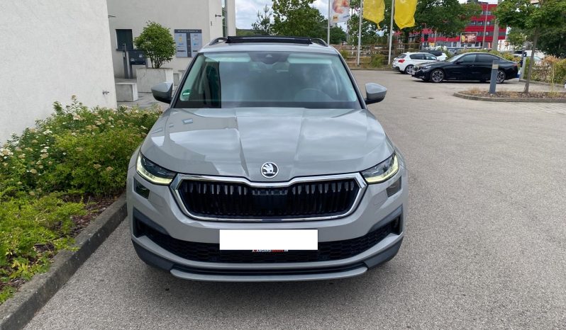 
								Škoda Kodiaq Clever 4×4 2.0 TDI MATRIX*VIRTU*StHz*Pano*7SITZ*360-Kam*AHK voll									