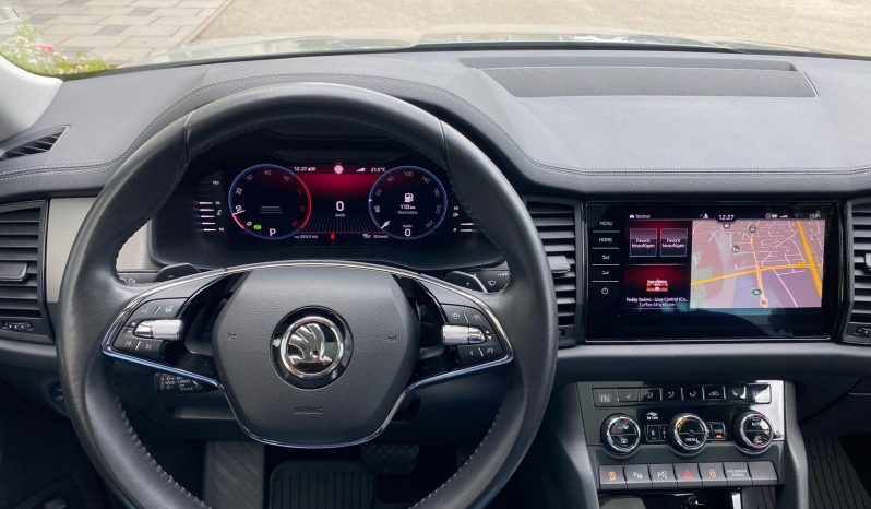 
								Škoda Kodiaq Clever 4×4 2.0 TDI MATRIX*VIRTU*StHz*Pano*7SITZ*360-Kam*AHK voll									