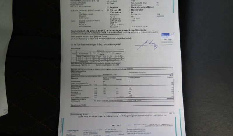 
								Skoda Octavia Combi RS 2.0 TDI DSG *VIRTU*STH*MATRIX*AHK*ACC+*LINE voll									