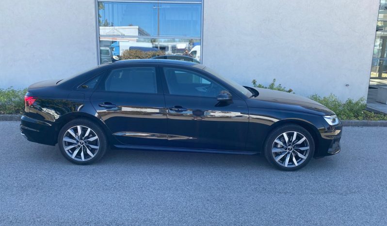 
								Audi A4 Lim. 40 TDI quattro MATRIX*VIRTU*R-Kamera* voll									
