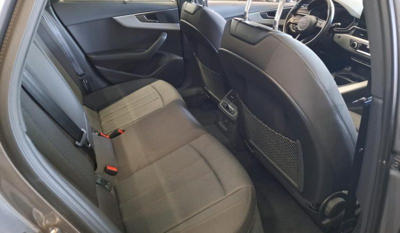 
								Audi A4 Lim. 40 TDI quattro MATRIX*VIRTU*R-Kamera* voll									