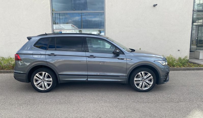 
								Volkswagen Tiguan Allspace R-Line 4M MATRIX*7SITZ*HARMAN*360 Kamera*ACC+*AHK voll									