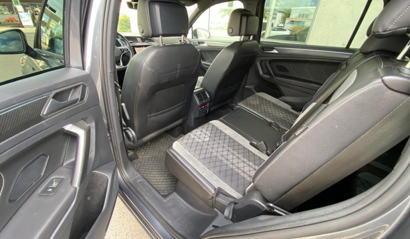 
								Volkswagen Tiguan Allspace R-Line 4M MATRIX*7SITZ*HARMAN*360 Kamera*ACC+*AHK voll									