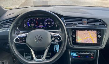 
									Volkswagen Tiguan R-Line BLACK 2.0 TDI DSG 4M MATRIX*VIRTUAL*360K*ACC+*HUD*AHK voll								