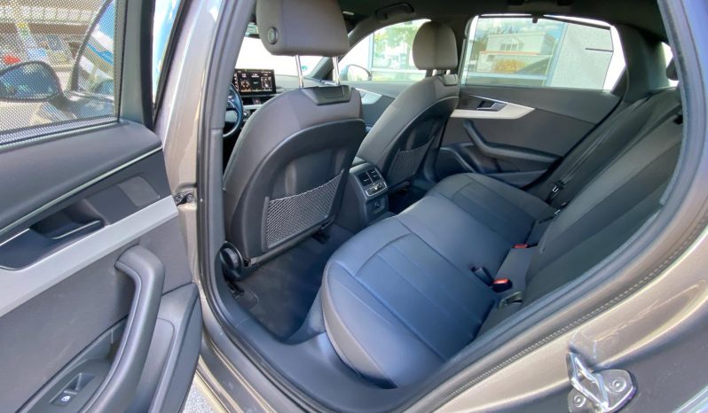 
								Audi A4 Lim. 40 TDI quattro MATRIX*VIRTU*R-Kamera* voll									