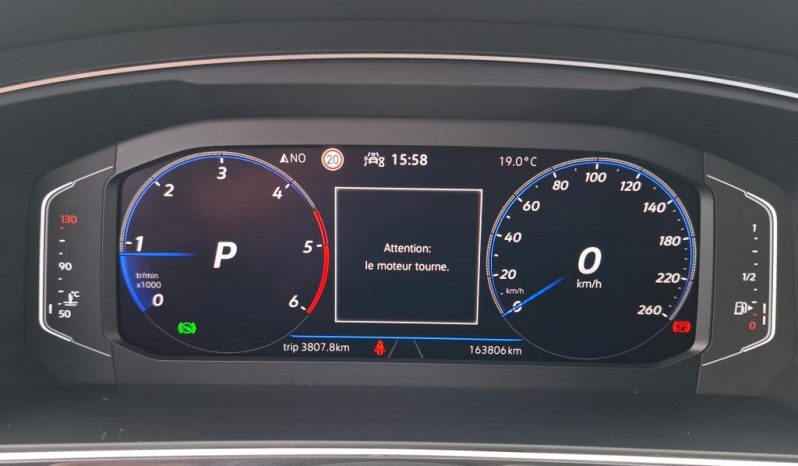 
								Volkswagen Tiguan R Line 2.0 TDI DSG MATRIX*R-KAM*ACC+*Key-Go*Line*AHK voll									