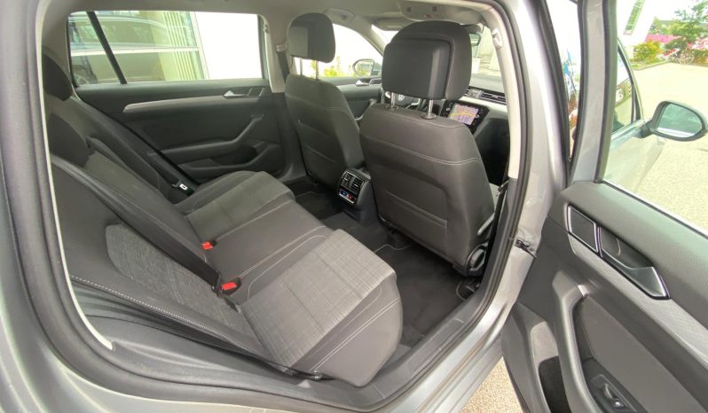 
								Volkswagen Passat Variant 2.0 TDI SCR DSG Business LED*VIRTU*ACC+*Line*R-KAMERA*AHK voll									