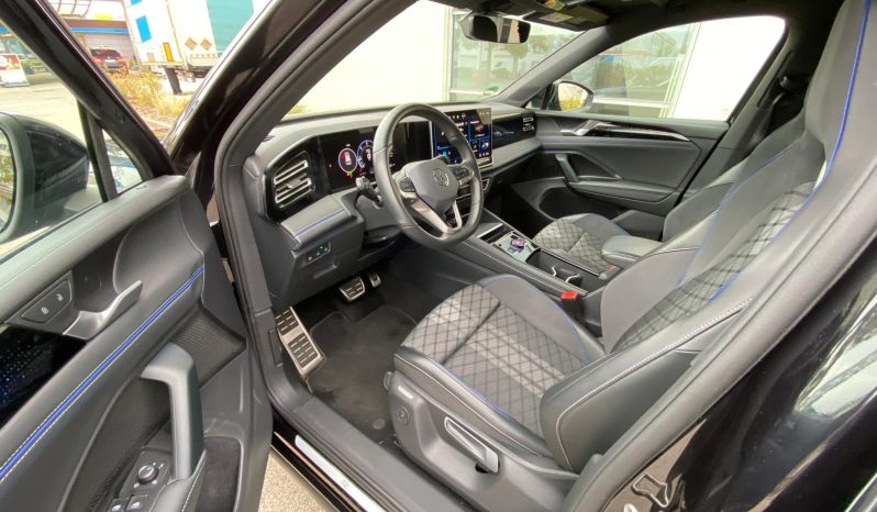 
								Volkswagen Tiguan R-Line BLACK 2.0 TDI DSG MATRIX*VIRTUAL*R-Kamera*ACC+**AHK voll									
