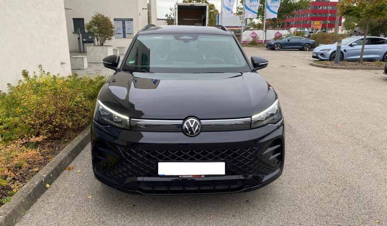 
								Volkswagen Tiguan R-Line BLACK 2.0 TDI DSG MATRIX*VIRTUAL*R-Kamera*ACC+**AHK voll									